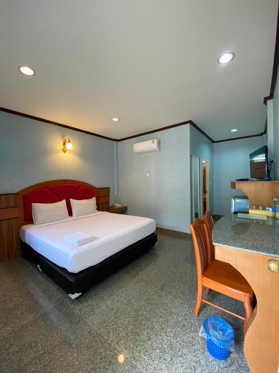 Soda Resort Kamphaeng Phet Exteriör bild